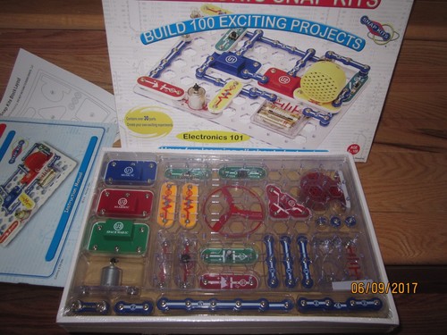 RadioShack 28-286 Electronic Snap Kits '' Build 100 Exciting Projects '' (NEU) - Bild 2 von 4