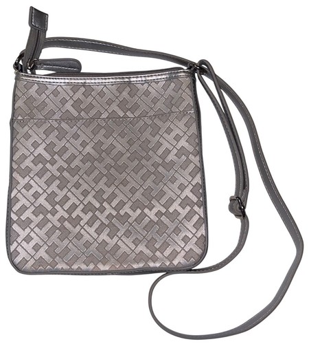 Nice Tommy Hilfiger Silver Crossbody Bag w/ Logo Accent Durable & Lightweight - Picture 4 of 9