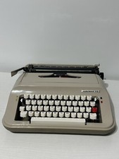Vintage 1970s Underwood 319 Portable Manual Typewriter thumbnail