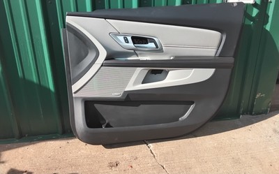 2010-2017 GMC TERRAIN RIGHTSIDE FRONT DOOR PANEL OEM ASSEMBLY BLACK AND GRAY 