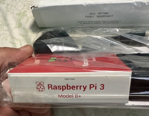 Raspberry Pi 3 B+ Kit 1.4ghz 16GB High Speed New Open Box - Picture 3 of 9