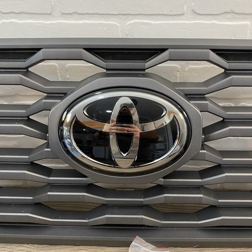 2016-2023 Toyota Tacoma TRD OEM 3rd Gen Grille 53285-04030 - Picture 2 of 10