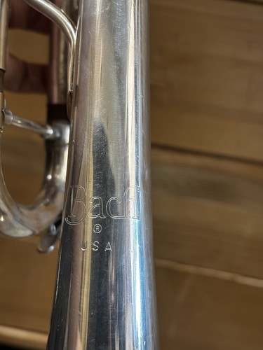 Bach TR200S Series Bb Trumpet - Picture 8 of 16