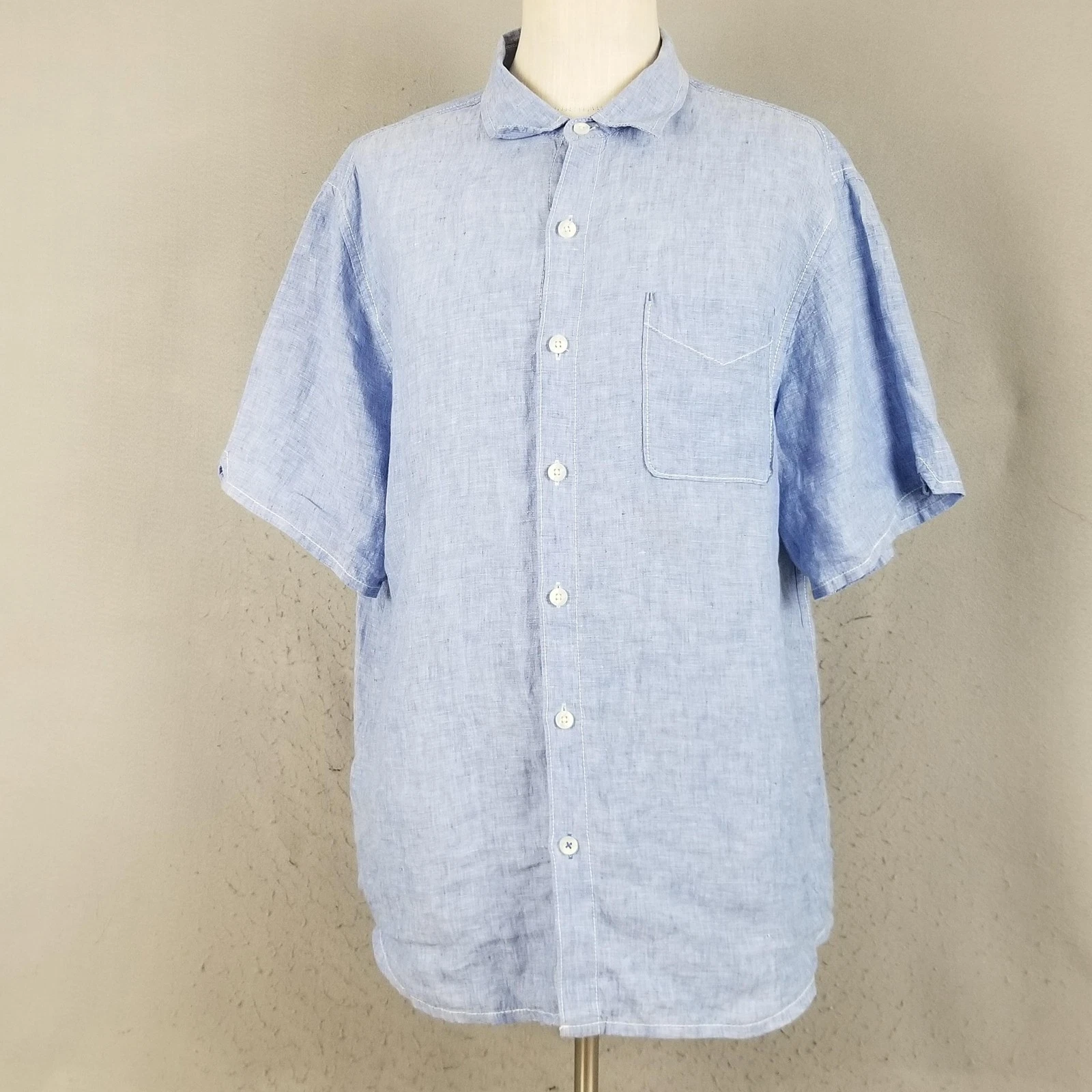 Tommy Bahama Shirt Mens XL Light Blue 100% Linen Short Sleeve Relax Button Front