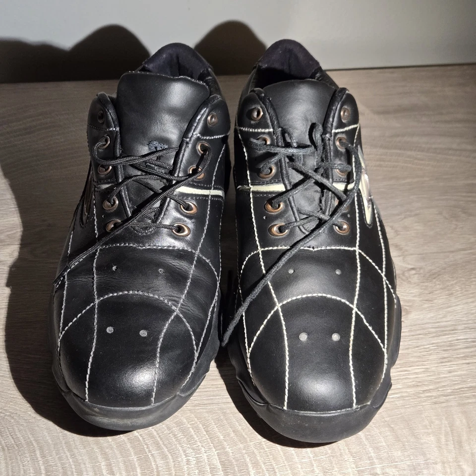 Tênis de golfe Oakley masculino cor laço 2001 couro vintage tamanho 8.5 preto - Imagem 3 de 4