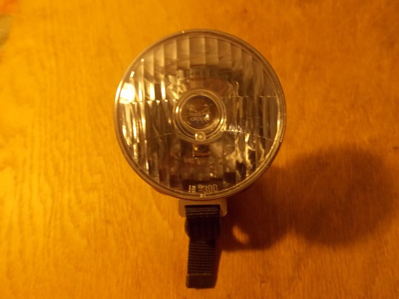 Vtg CAT EYE HL-300 Bike Light (WORKING) NEW Batteries Included  12/26 A
