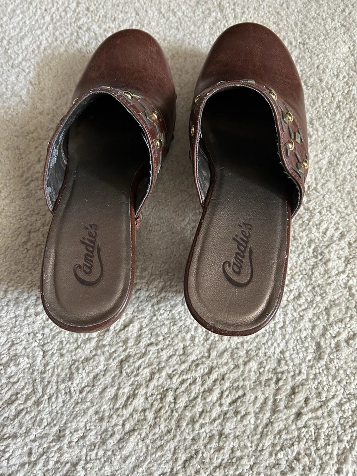 Zuecos vintage Candies marrón con tachuelas talla 7 Foto 4 de 4