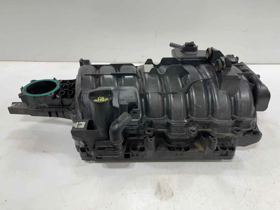 Se adapta a 13-24 Dodge Ram 1500 nuevo estilo 5,7 L colector de admisión del motor 68194114AC OEM Foto 3 de 4