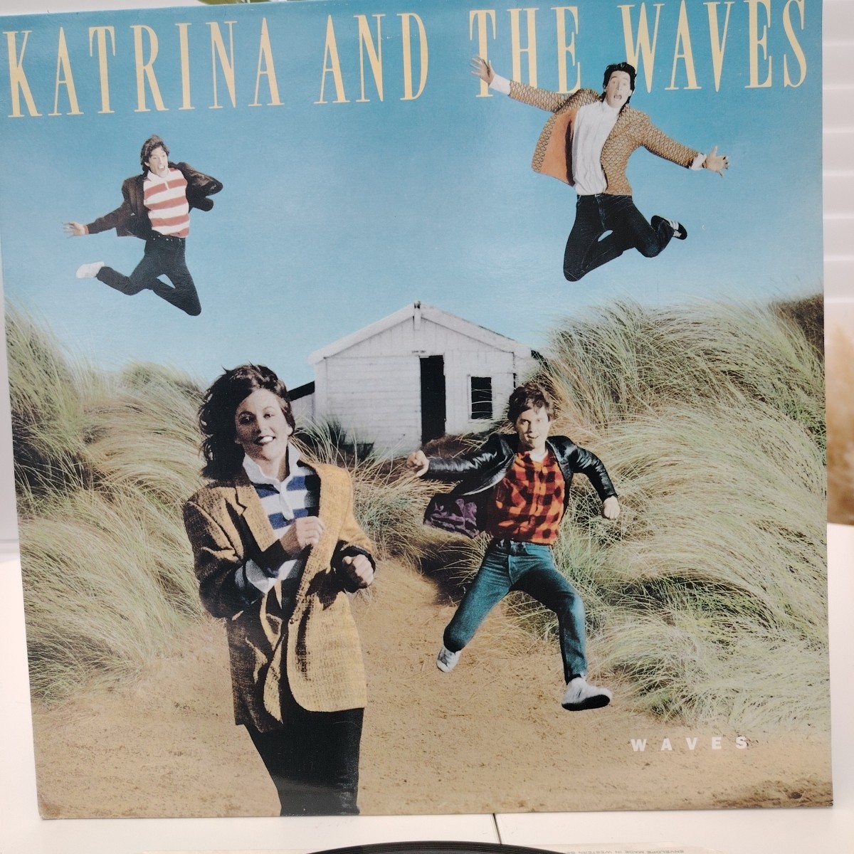 Katrina And The Waves – Waves Vinyl LP 1986 Capitol Records – EST 2010 NM EX