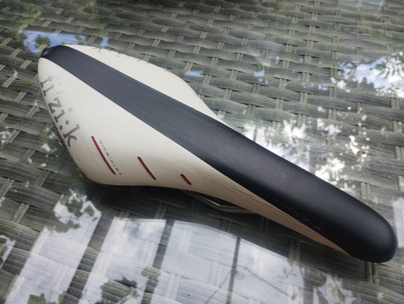Fizik Arione R3 Saddle Black/White