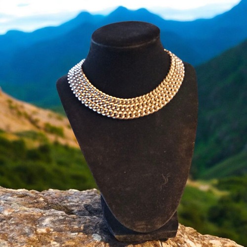 Stunning 5-Chained Necklace - Picture 2 of 14