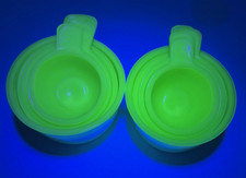 RARE! Set 4  Vintage Jeannette Jadite Uranium Glow Measuring Cups Excellent!