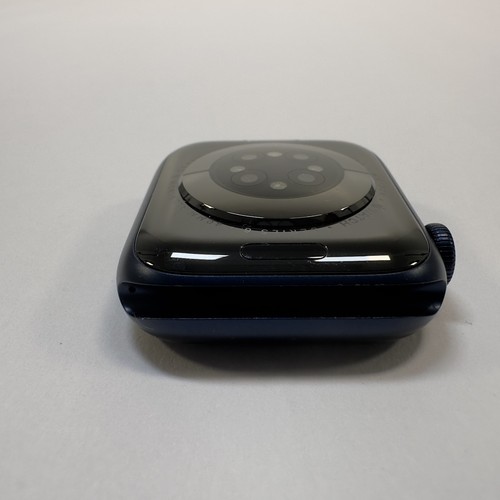 Apple 40mm Apple Watch Series 6 MG143LL/A | Power Issue | For Parts - Photo 9 sur 10