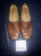 Atiot A75 Woman’s Slip On Clogs Style #95920 Brown Leather Us Size 6  Scratch