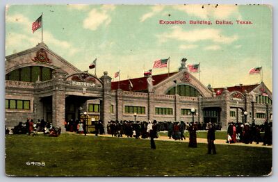 Dallas Texas~Exposition Building~Auditorium~Crowd in Front~c1910 Postcard