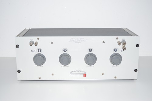 GR General Radio - Standard Decade Capacitor 100 pF to 1.111 uF - Type: 1423-A - Picture 4 of 8