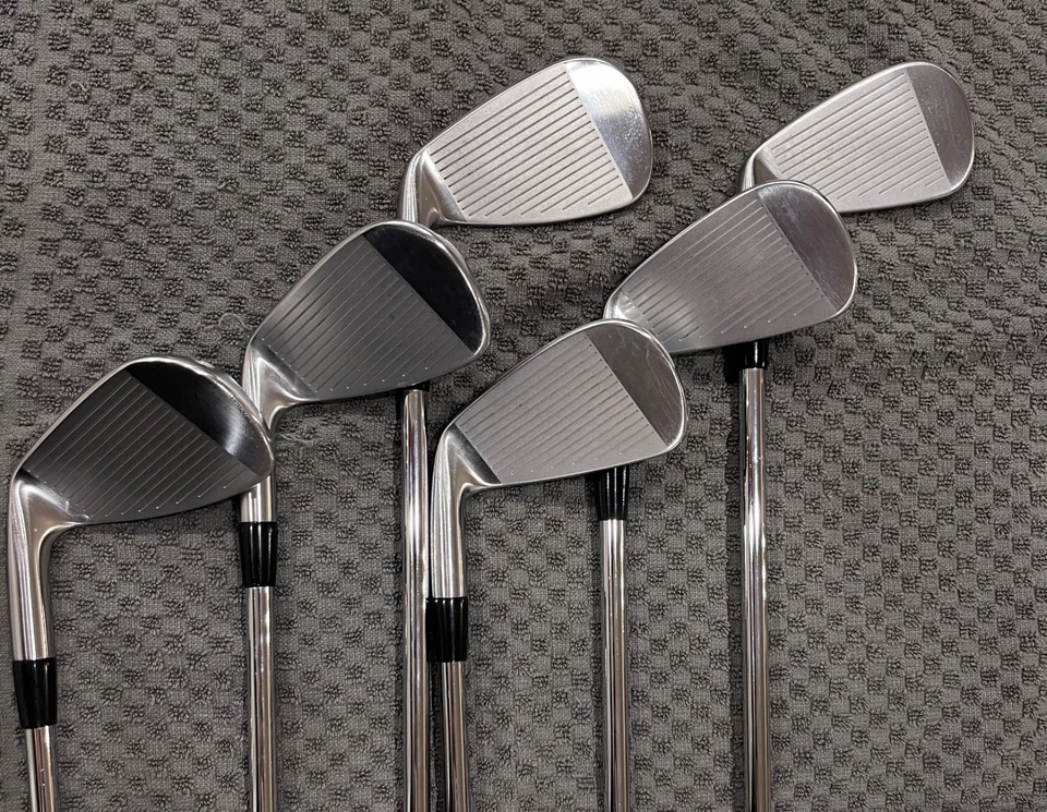 Cobra King Forged Tec 2022 Eisen 5-PW True Temper Elevate 95 Stiff Schaft - Bild 2 von 4