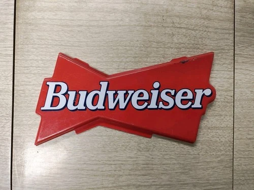 Vintage Budweiser Beer Logo Light Up Sign Piece? ~9" Plastic
