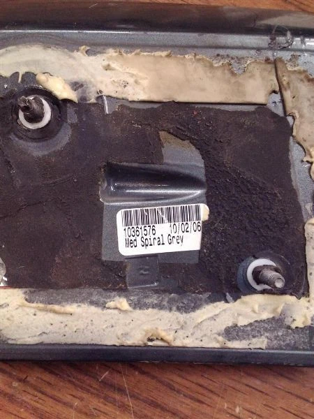 Alerón trasero estilo clásico emblema en la parrilla se adapta 04-08 MALIBU 251909 Foto 2 de 4