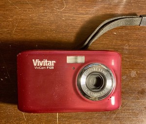 Acme Camera Co. Vintage Vivitar Vivicam 7022 Digital Camera | Urban Outfitters - View #8