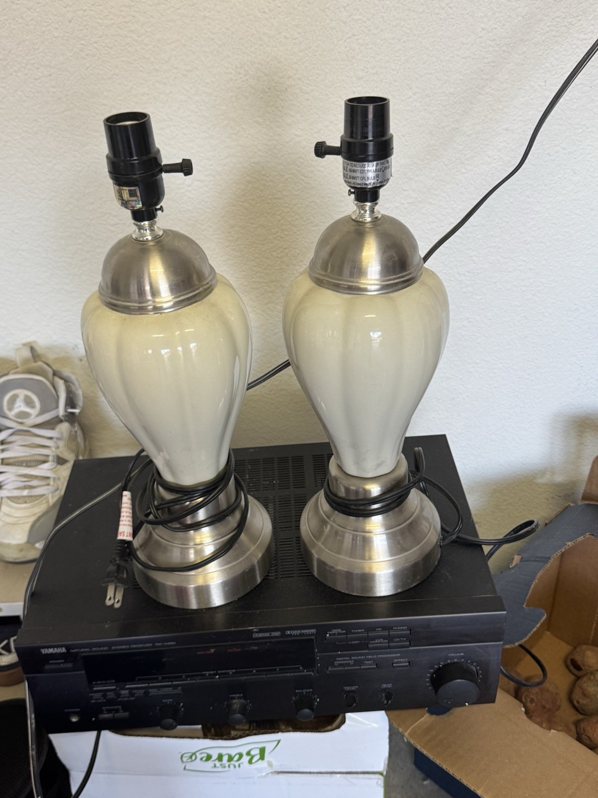 Ceramic Beige White Ivory Table Lamp by Fine Furniture Retired 901179