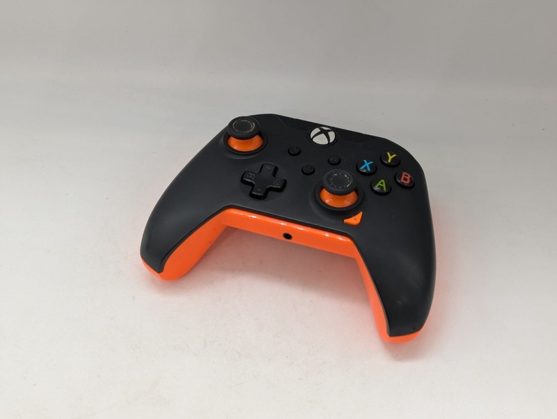 PDP Wired Video Game controller USB-C atomic black/orange for Xbox X S PC B