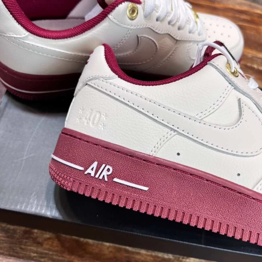 Air Force 1 'Blanco Rojo' Foto 4 de 4