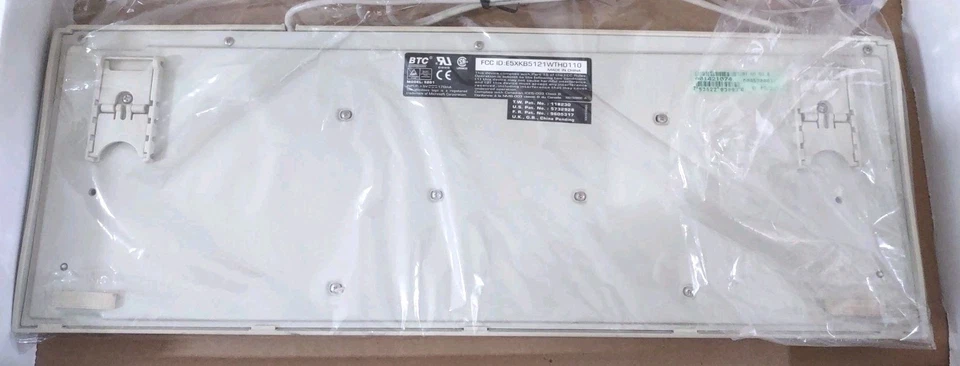 RARE VINTAGE BTC KEYBOARD MODEL: 5201 WINDOWS PS/2 FCC E5XKB5121WTH0110 RM0-KBRK - Image 2 of 4