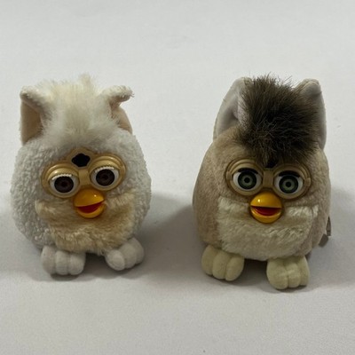 Vintage Furby Buddies Tiger Electronics Unisex Small White Tan 1999 Plush Set 2