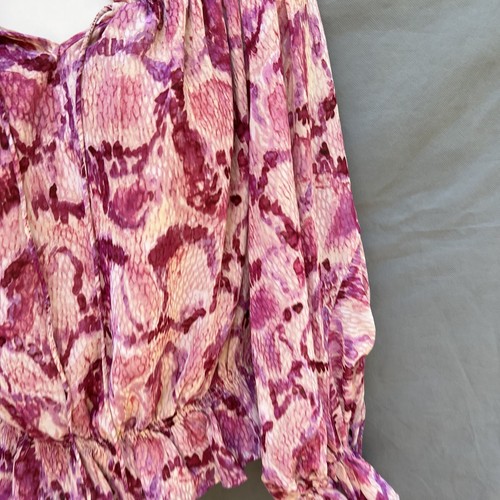 VICI Size Medium Pink Ruffled Snakeskin Elastic Shirt Long Sleeves Flowy Boho - Picture 5 of 7