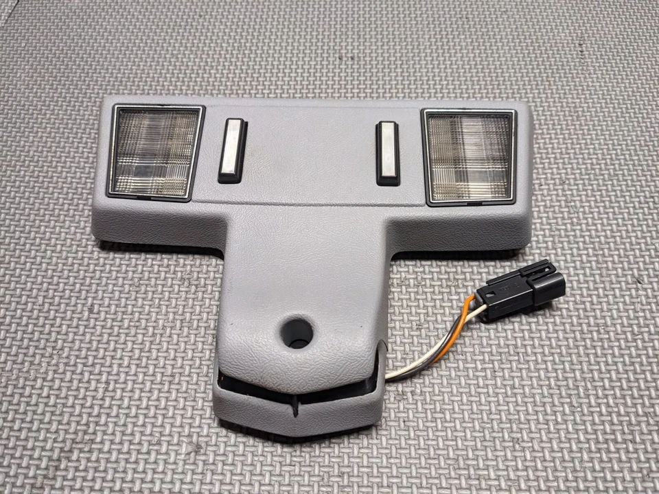Luz de mapa domo gris Buick LeSabre Park Avenue Cadillac Eldorado 1980-1991 Foto 4 de 4