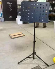 Kruzco Portable Adjustable Music Stand with Carry Bag NEW