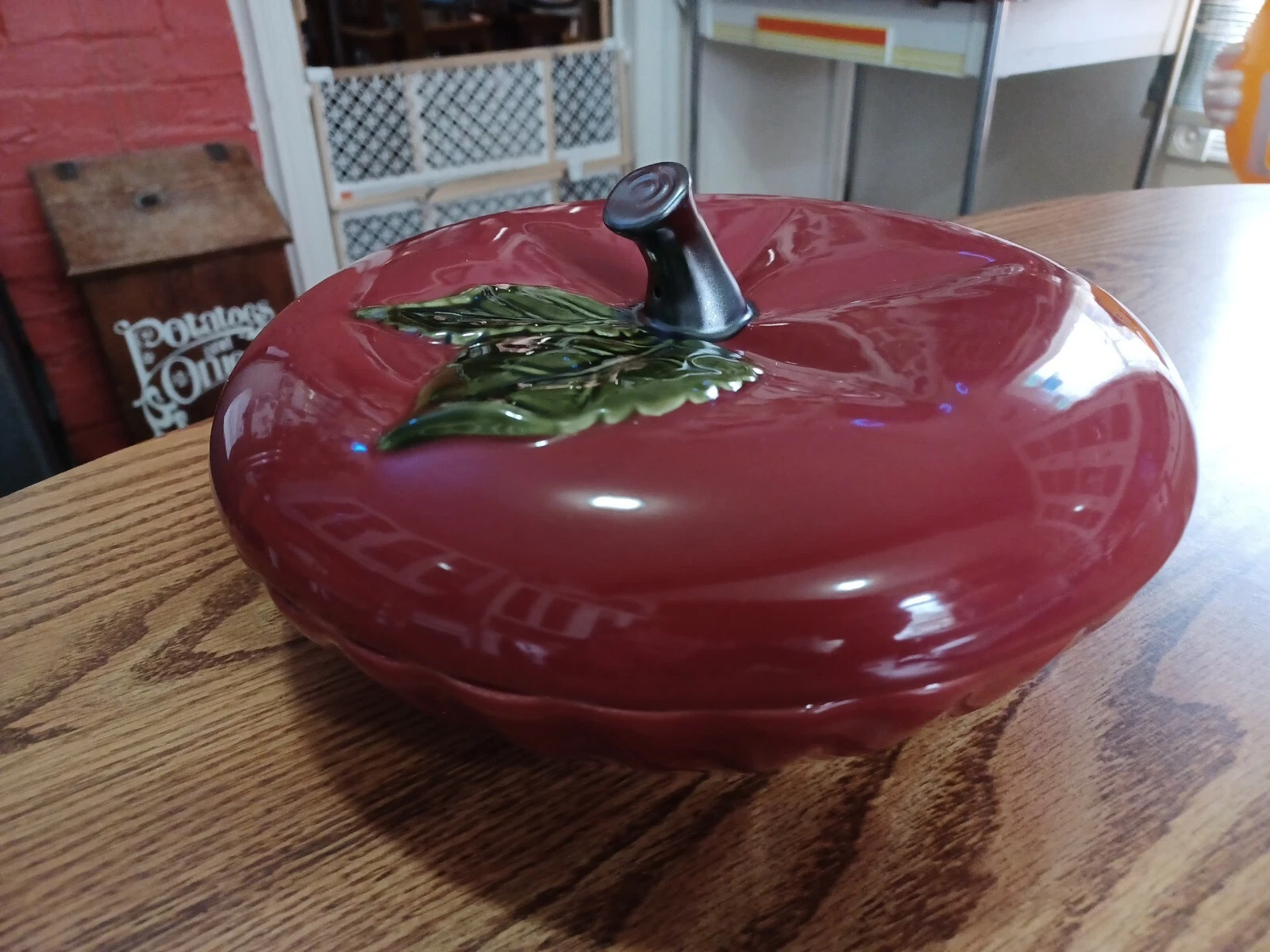 Ceramic Apple Pie Dish ~ JCPenney Home ~ Red Pie Keeper w/Lid ~ Holiday