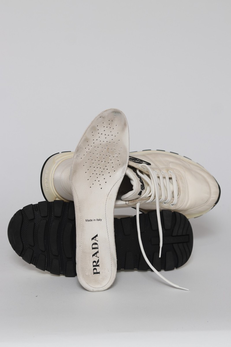 【送料&関税込】Prada White Canvas Sneakers Prada Sport White Canvas Lace Up Sneaker Size 7.5 UK/ 8 US
