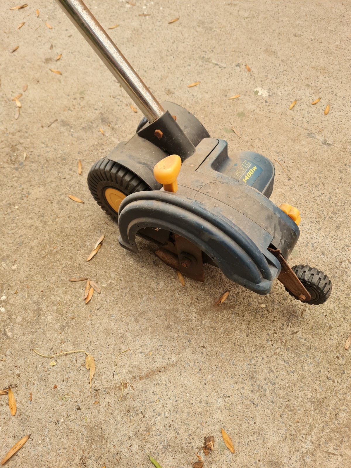 Ozito 240v Electric Lawn Edger eBay