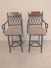 ARTISTICA BAR STOOLS 