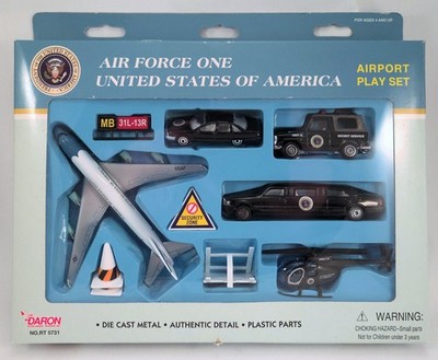 DARON Presidential Air Force One Airport Play Set Includes 'The Beast' Limo NIP