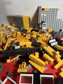 Lego City Beach House INCOMPLETE & NO BOX OR INSTRUCTIONS