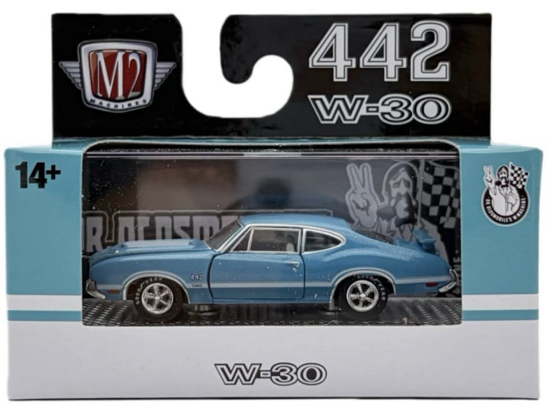 M2 Machines 1970 Oldsmobile Cutlass 442 W30 R91
