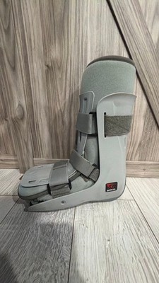 Breg Integrity Walking Boot small