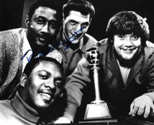 * BOOKER T. JONES * signed autographed 8x10 photo * BOOKER T. & THE MG'S * 4