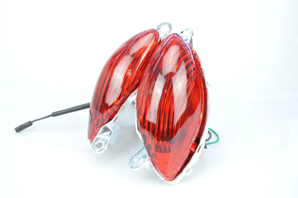 Передний поворотник с лампой подходит для Suzuki 99-07 Hayabusa GSX1300R STR красный - Изображение 2 из 4