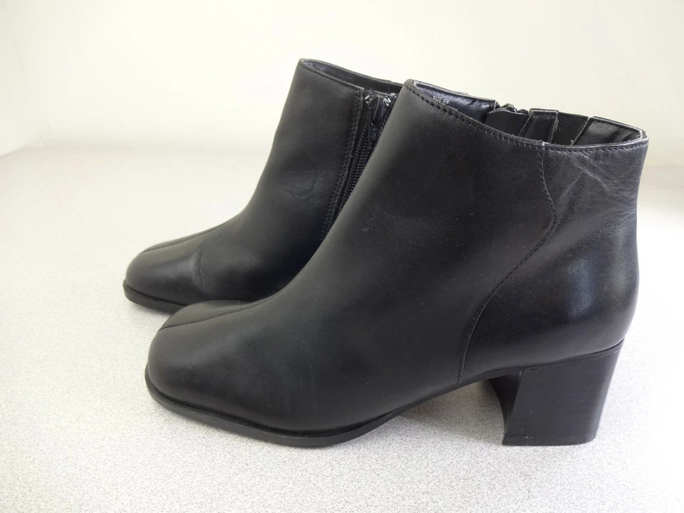 Botines Chelsea de cuero negro Thom McAn talla 6 W estilo "penny" Foto 4 de 4