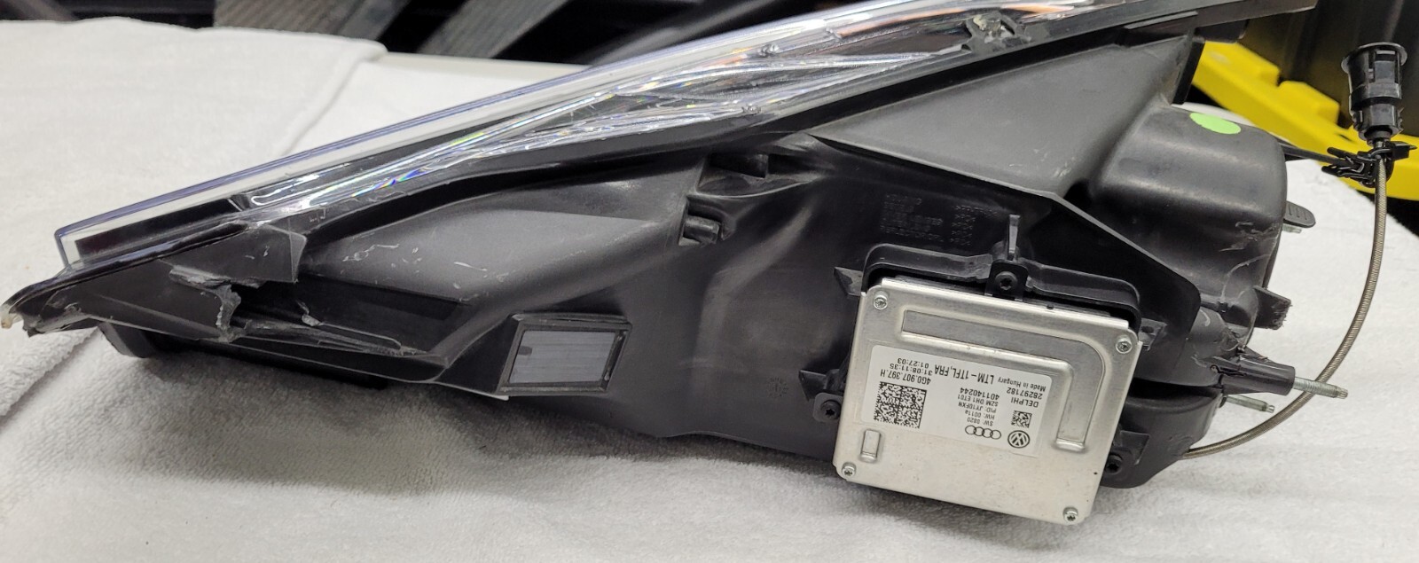 LAMBORGHINI AVENTADOR RIGHT DRIVER HEADLIGHT LP700 471941004D