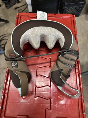 The HoMedics  Shiatsu Plus Neck&Shoulder Massager wHeat & deep kneading WORKWELL