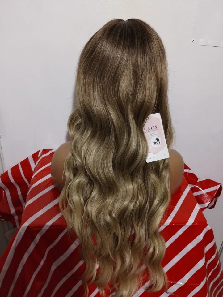 Peruca de cabelo sintético loiro cinza com franjas longa ondulada, resistente ao calor - Imagem 4 de 4