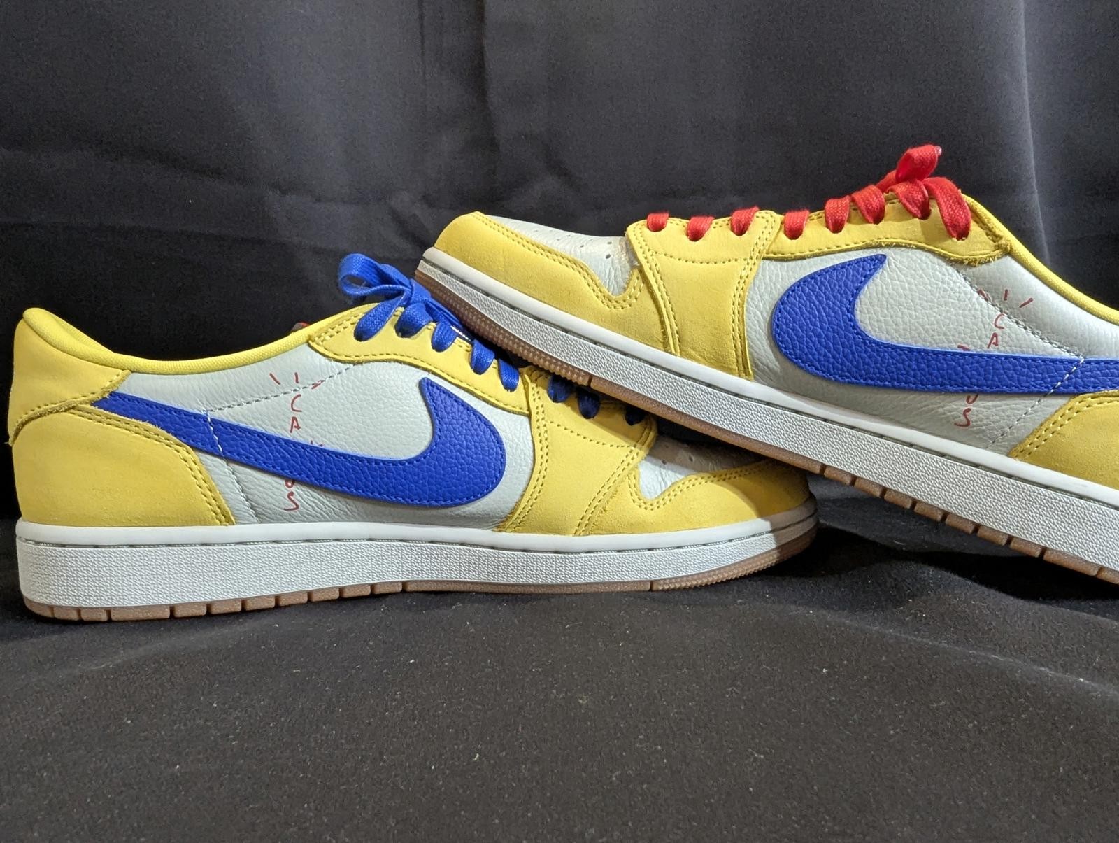 Travis Scott Jordan 1 Low OG SP "Canary" Wmns 11.5 / Men's 10 DZ4137-700