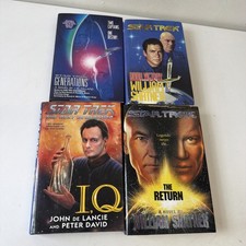 4 Star Trek B&uuml;cher Hardcover Die R&uuml;ckkehr, Generationen, IQ & Dunkler Sieg sehr guter Zustand