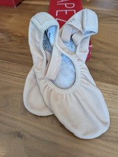 Capezio Lily Ballet Shoes- 212W Size 5W Pink- Very good used condition