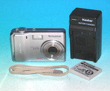 Reconditioned - Fujifilm FinePix F470 6.0MP Digital Camera 3927